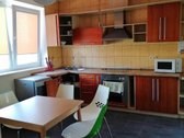 Namas turi didelį ir erdvų kiemą. Nuomojamas - nuotraukos Nr. 10