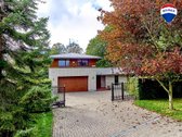 Geros architektūros namas šalia ąžuolyno!