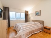 Išnuomojamas erdvus, kokybiškai įrengtas 5-ių - nuotraukos Nr. 8