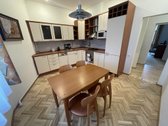 Išnuomojamas erdvus ir šiltas, 4 kambarių
