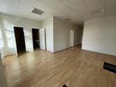 Išnuomojamos įvairaus dydžio patalpos Vasario - nuotraukos Nr. 6