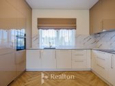 Nuomojamas erdvus ir gerai įrengtas A+ klasės - nuotraukos Nr. 8