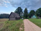 Parduodamas medinis namas su daug pastatų - nuotraukos Nr. 2