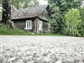 Namas randasi viduryje kaimo,apsuptas - nuotraukos Nr. 2