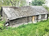 Namas randasi viduryje kaimo,apsuptas - nuotraukos Nr. 7