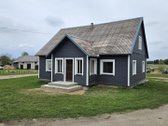 Lengvai galima įsirengti antrą aukštą, yra