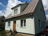 Parduodamas dviejų aukštų gyvenamas namas