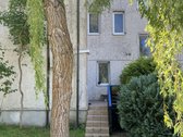 Parduodamas butas esantis šalia miško,