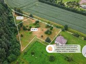 Parduodami 77,40 arų namų valdos sklypai