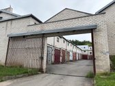 Rūsys su pertvaromis, pirmas aukštas su duobe