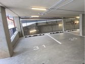 Parduodama parkavimosi vieta name Krivūlės g.