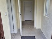 Namas dalinai renovuotas, sudėti plastikiniai - nuotraukos Nr. 4