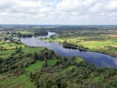 Gražioje Ramioje Vietoje Šalia Tvenkinio - nuotraukos Nr. 3