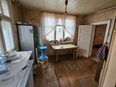 Namas yra dviejų aukštų, rąstinis apmūrytas - nuotraukos Nr. 14