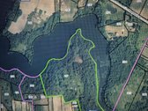 Sklypas per vidurį tarp Vilniaus ir Kauno -