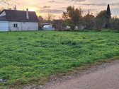 Tvarkingas kvadratinis sklypas. Yra miesto - nuotraukos Nr. 2