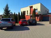 Parduodamas dviejų butų paketas, visas namo