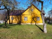 Parduodama sodyba su 25 arų sklypu –