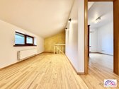 Išnuomojamas erdvus 4 kambarių butas namo - nuotraukos Nr. 16