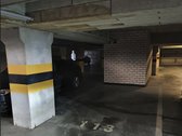 Parduodama požeminio parkavimo vieta. Patogi