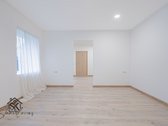 Pirmame Aukšte Parduodamas 3 Kambarių Butas - nuotraukos Nr. 4