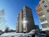 Nuomojamas Tvarkingas Trijų Kambarių Butas