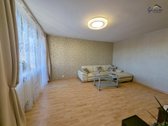 Parduodamas erdvus, šviesus 4 kambarių butas - nuotraukos Nr. 2