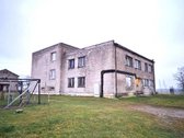2 kambarių butas su dalimi tvarto