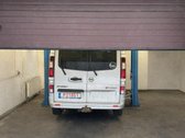 Autoserviso patalpos su keltuvais.