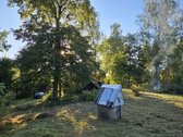 Parduodame seną rąstinę sodybą kartu su 72