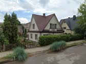 Sutvarkytas ir apšiltintas stogas, renovuotas