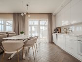 Parduodamas Kokybiškai Įrengtas Per Garažą - nuotraukos Nr. 7