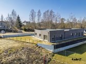 4 Kambarių Vieno Aukšto Kotedžas Su Garažu