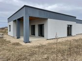 Parduodamas modernus ir erdvus namas