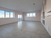 Nuomojamas renovuotas atskiras komercinis - nuotraukos Nr. 9