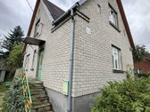Namas apleistas, viduje reikalingas