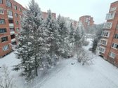 Parduodamas dviejų kambariu butas, langai į