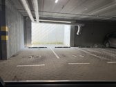 Parduodama požeminė parkavimo vieta. Vieta