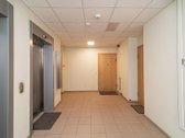 Parduodamas nestandartinis šviesus 4 kambarių - nuotraukos Nr. 31