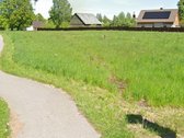 Sklypas dviejų gatvių sankirtoje,centrinėje