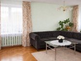 Erdvus 3 kamb. butas su garažu, rūsiu ir sodu