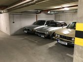 Parduodama plati dvieju automobiliu stovejimo - nuotraukos Nr. 3