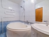 Parduodamas labai šiltas, šviesus ir jaukus 3 - nuotraukos Nr. 11