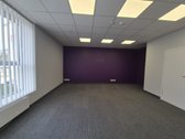 Kaina Netikra, Dėmesiui Atkreipti, Aptariama - nuotraukos Nr. 12