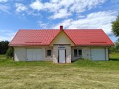 Parduodamas neįrengtas gyvenamasis namas