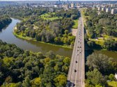 Vienas iš nedaugelio laisvų sklypų viename