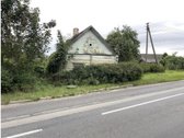 Namas miestelyje, puikus privažiavimas visus