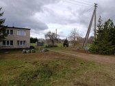 Namas (keturbutis) yra ramioje, nuošalioje