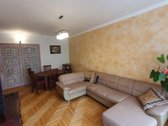 Dainavos mikrorajone, Savanorių prospekte