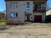 Parduodamas erdvus dviejų aukštų gyvenamasis - nuotraukos Nr. 3